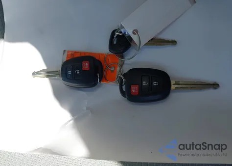 2014 Toyota Prius C One из США, поврежденный, VIN JTDKDTB37E1061272